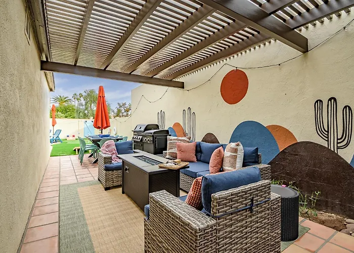 Holiday home Heated Pool Hot Tub Arcades 2 Kings *