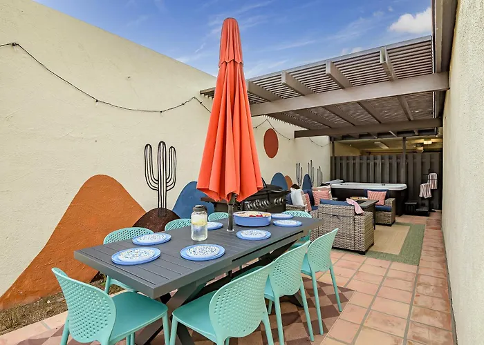 Holiday home Heated Pool Hot Tub Arcades 2 Kings *